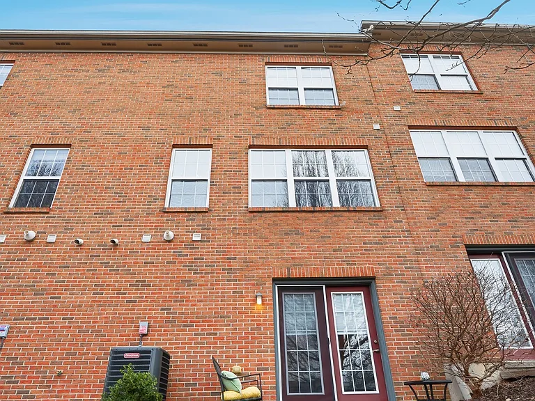 2521 Ravine St — Photo 69