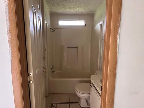 5th image of 3894 NE 92nd Ln