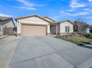 7943 Springarden Way, Sacramento, CA 95828