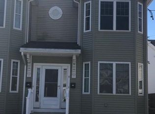 6 Winthrop St APT B, Stoneham, MA 02180
