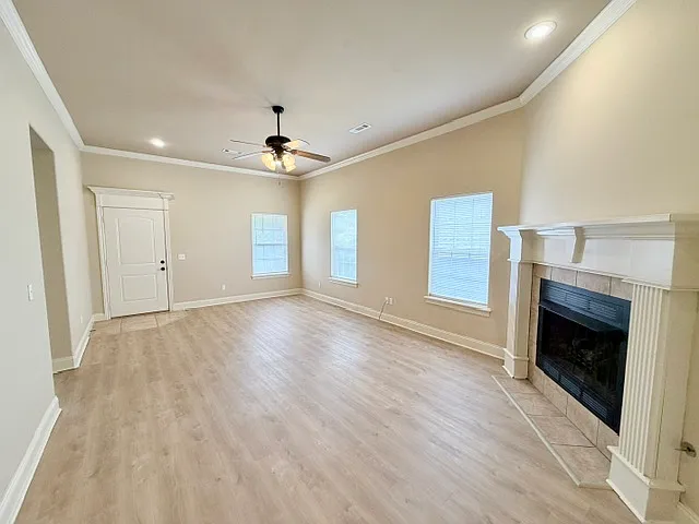 2904 W Old Farmington Rd — Photo 5