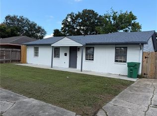 2921 Kenwood Dr, Gretna, LA 70056