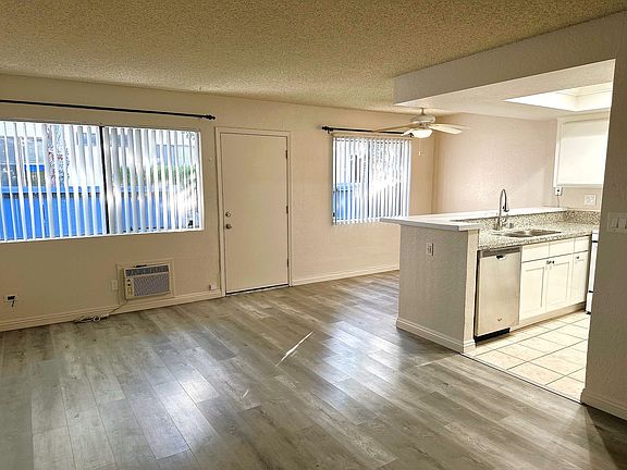4th image of 1603 W Palmyra Ave APT 9