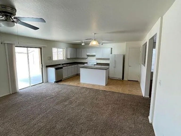 25881 W North Star Pl — Photo 2