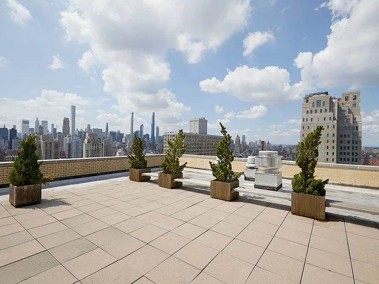 345 E 80th St #14A — Photo 9
