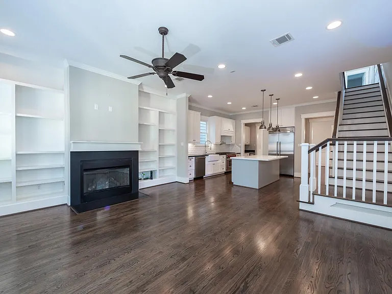 734B Allston St — Photo 10