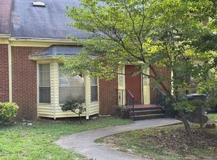 7157 Williamsburg Dr, Riverdale, GA 30274