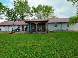 6879 E Highway 32, Stockton, MO 65785