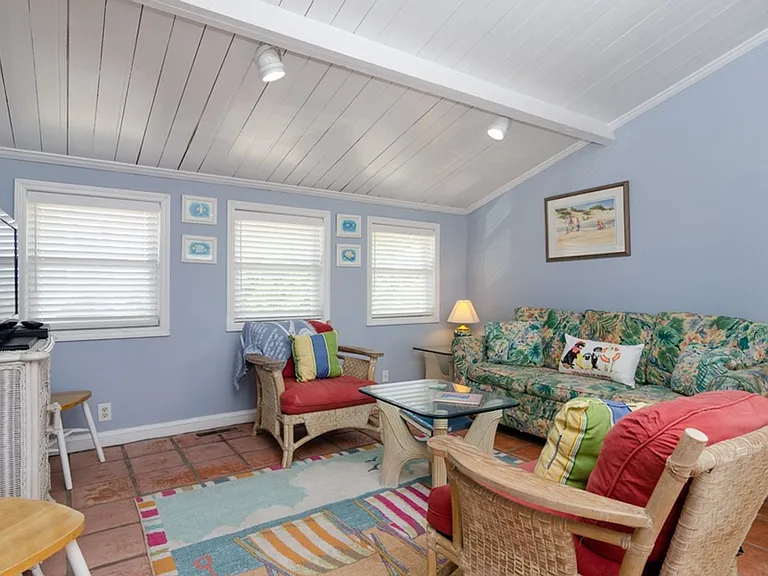 1816 Canal Dr — Photo 12