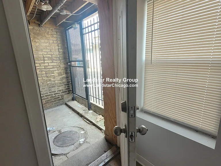 4828.5 W Addison St #G — Photo 7