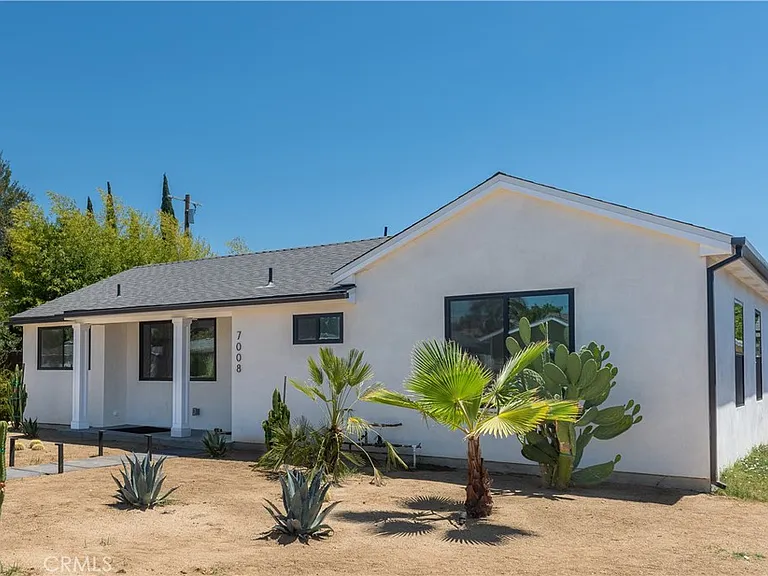 7008 Aura Ave — Photo 3