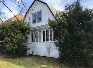 13 Innis Ave, Poughkeepsie, NY 12601