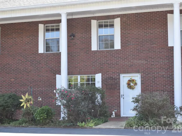 75 Laurelwood Dr APT 73, Marion, NC 28752