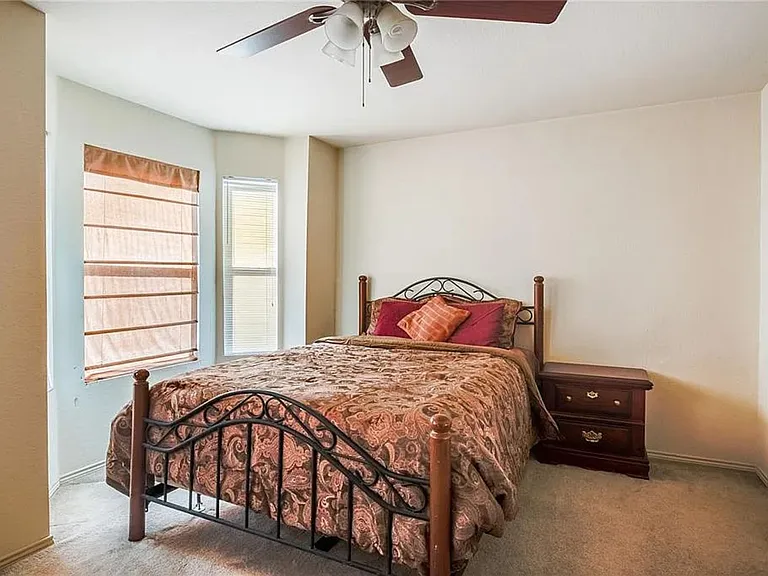 2601 Tilden Dr — Photo 9