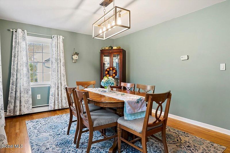 5th image of 12 Bradford Place