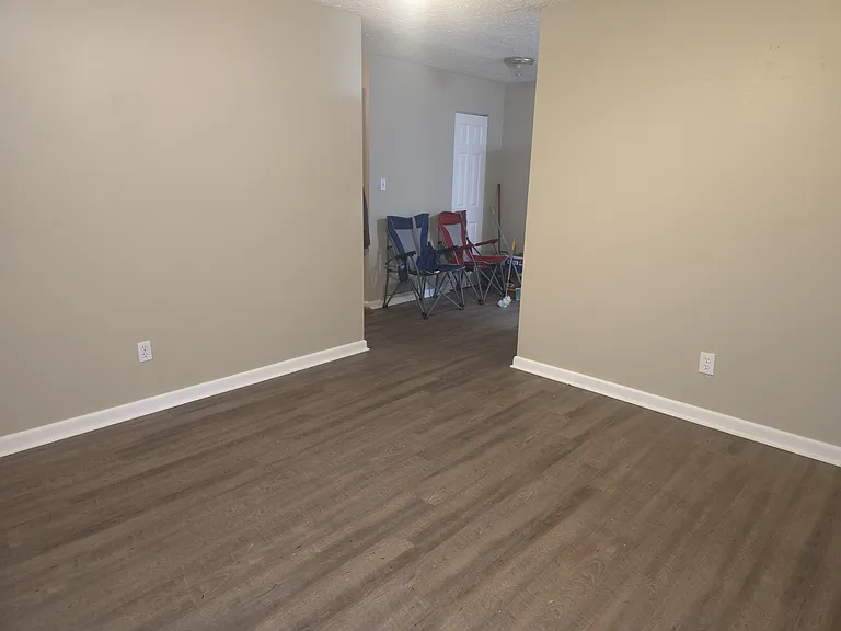 4555 Malibu St — Photo 5