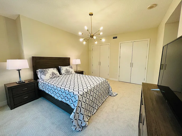 1199 Pacific Hwy #505 — Photo 21