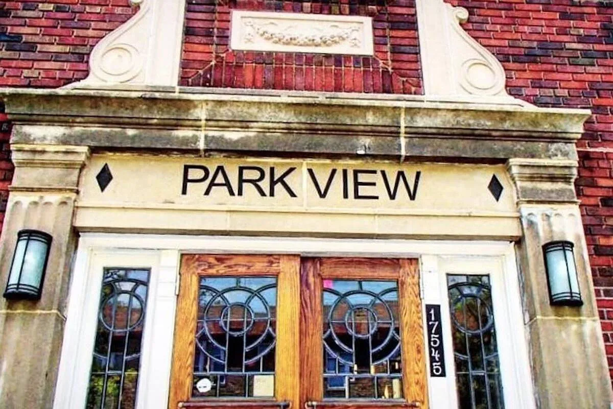 The Parkview Apartments — Photo 1