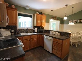 9654 Amber Rose Dr, Zeeland, MI 49464