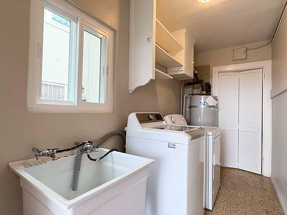 3rd image of 2446 1/2 Brant St Unit B