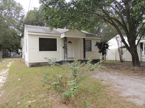 2104 Charlton St, Valdosta, GA 31602