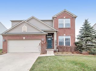 439 Shiloh Dr, Chelsea, MI 48118