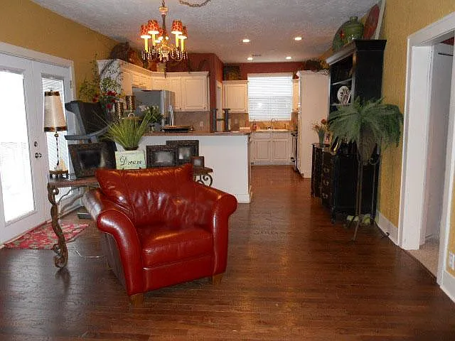 10287 NW Chibitty Rd — Photo 2