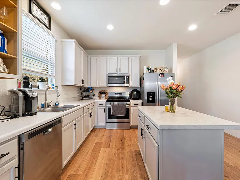 104 Quarryman Dr — Photo 10