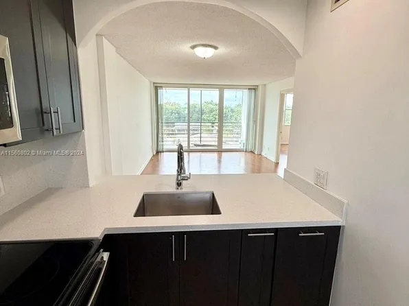 110 Royal Park Dr APT 4F, Oakland Park, FL 33309
