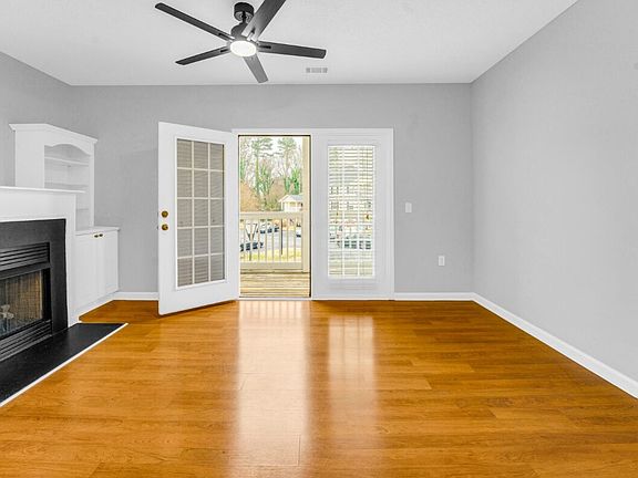 3rd image of 421 McKenna Cir