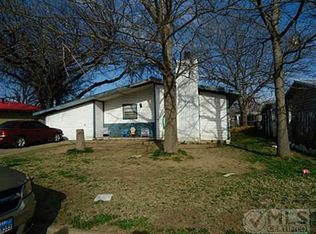 513 Hall St, Graham, TX 76450