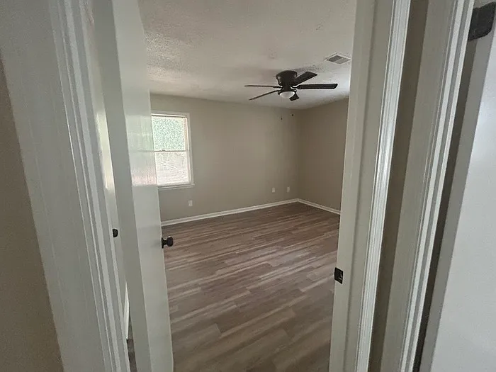 19 Woodpond Ct — Photo 8