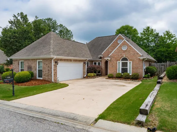 228 Crest Lake Dr, Birmingham, AL 35244