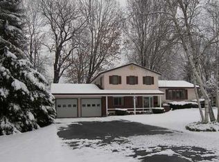 17 Berna Ln, Rochester, NY 14624
