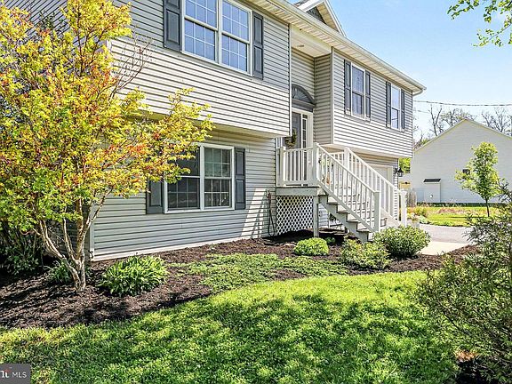 5th image of 803 Siddonsburg Rd