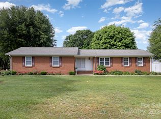500 Hillsdale Dr, Monroe, NC 28110