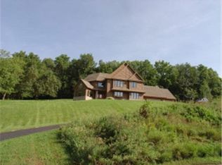 810 Springbrook Dr, Winona, MN 55987