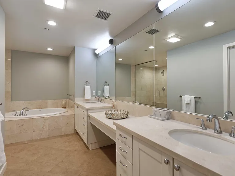 5430 La Jolla Blvd #C202 — Photo 9