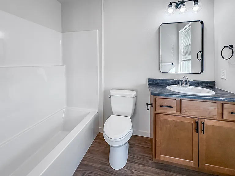 735 S Grant St #101 — Photo 8