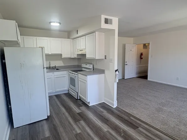 Whiteland Ave Apartments, 227 Whiteland Ave, Downingtown, PA 19335