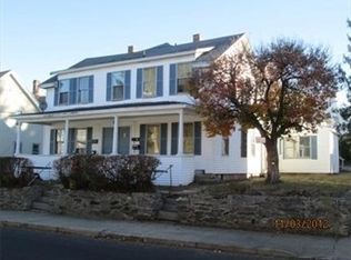 21 Whitcomb St, Webster, MA 01570