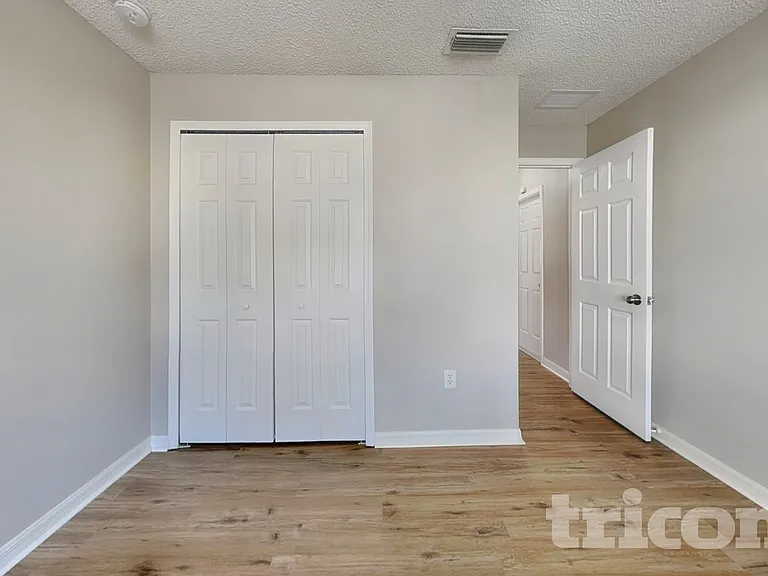 11749 Lynmoor Dr — Photo 12