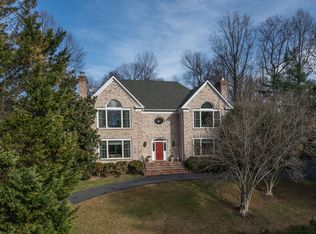 8010 Greenwich Woods Dr, Mc Lean, VA 22102