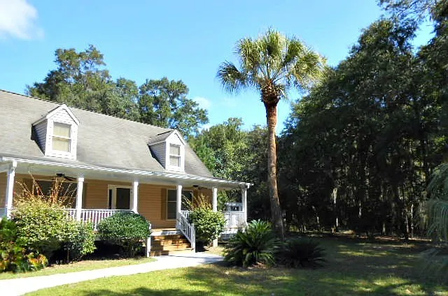 Building Photo - 815 Sams Point Rd