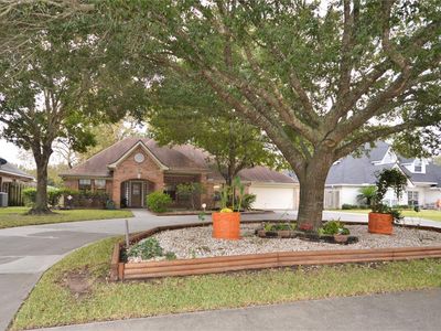 360 E Adoue St, Alvin, TX, 77511