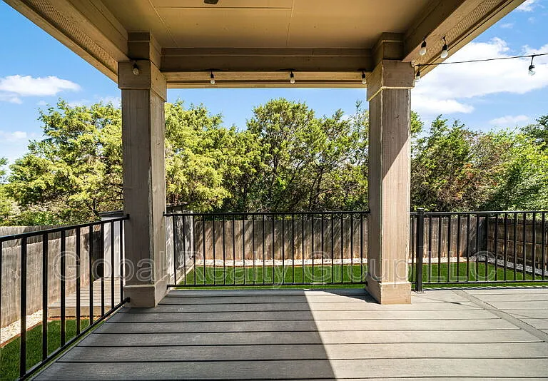 4610 Sebastian Oak — Photo 6