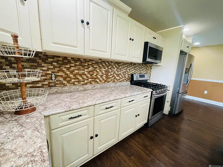 4036 Ridgemont Dr — Photo 27