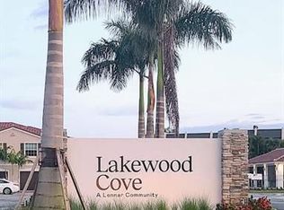 6745 Broadwater Ln, Lake Worth, FL 33467