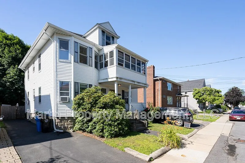 27 Grant Ave #1