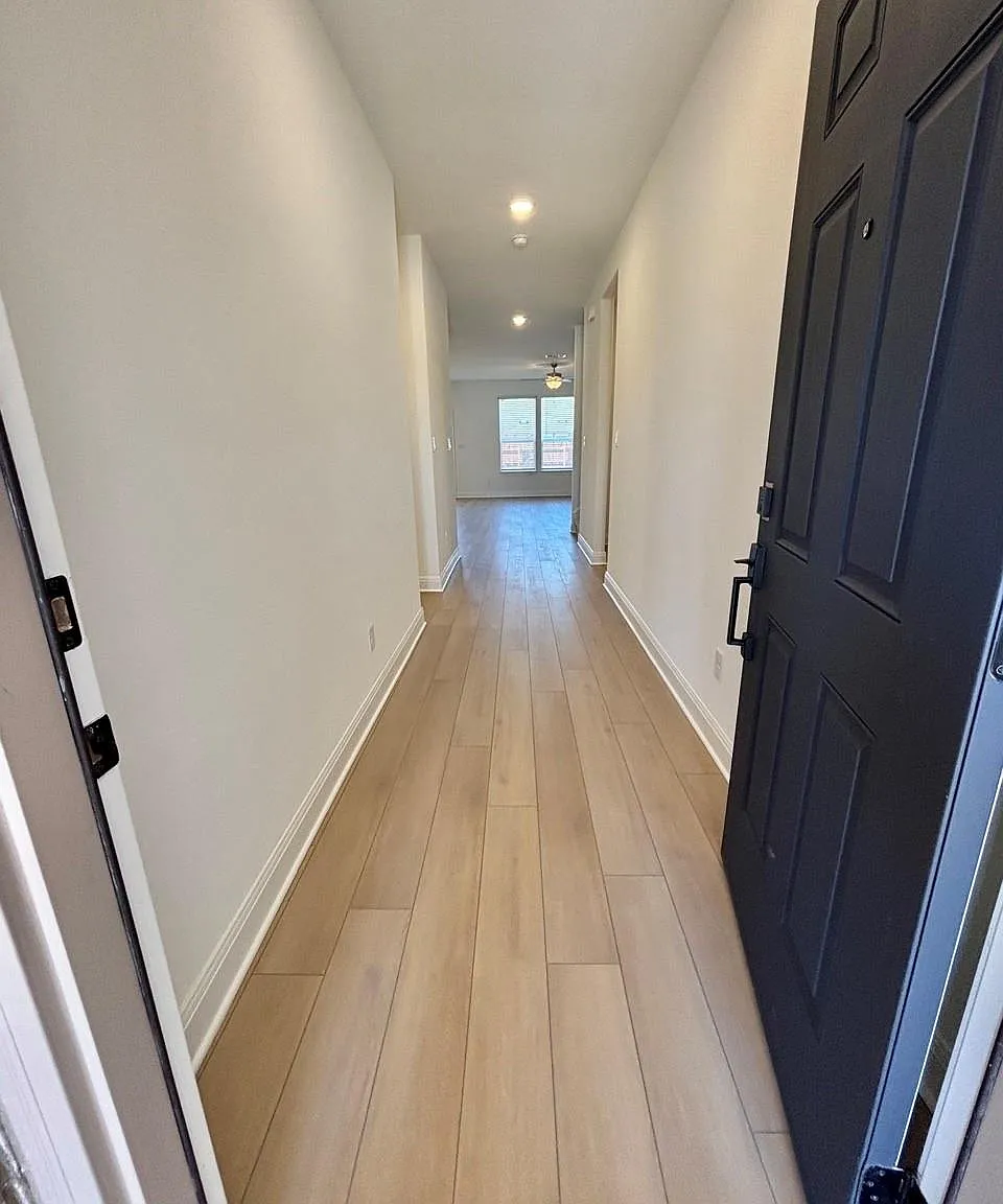 5 bed, 4.0 bath, 2751 sqft, $2,950 — Photo 4